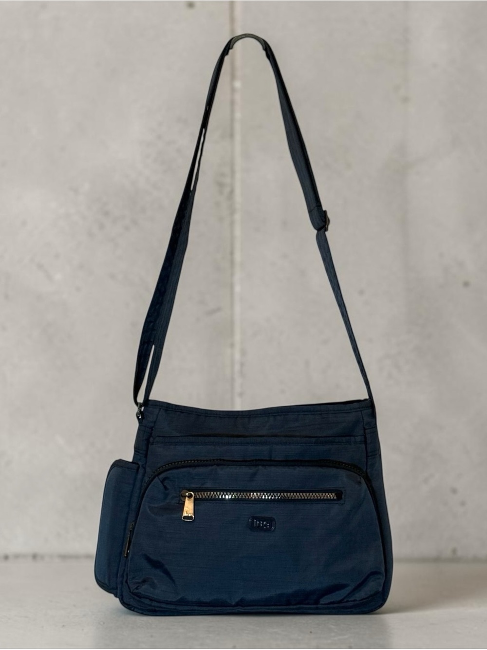 Lug Shimmy Crossbody Bag RFID Navy Blue Nylon Travel Purse Shoulder Pockets
